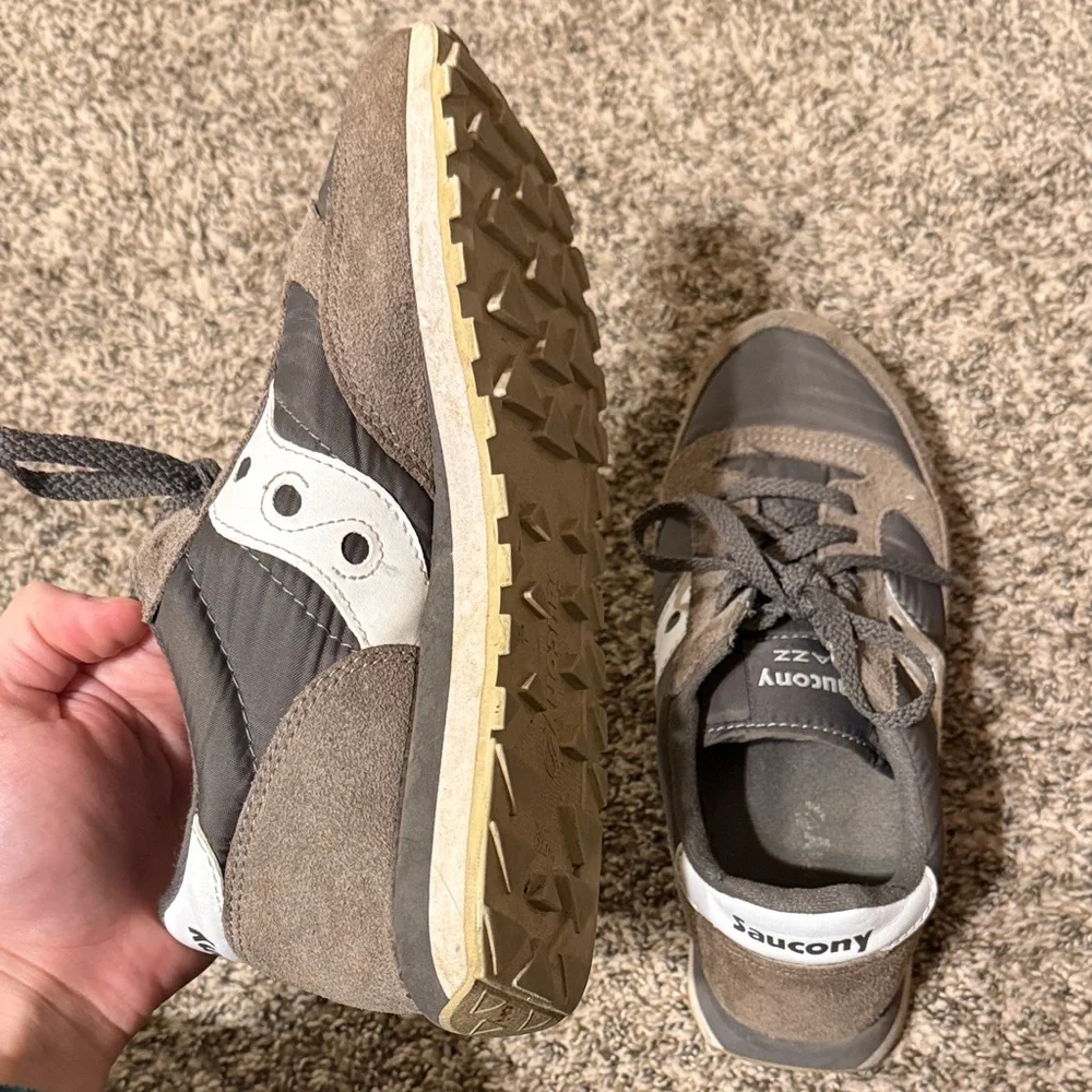 Saucony Jazz Tan Suede Sneakers - Picture 4 of 4